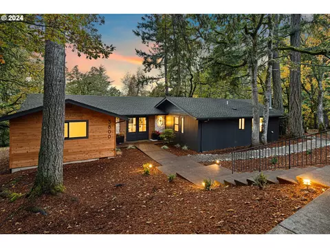 3800 Vine Maple St, Eugene, OR 97405