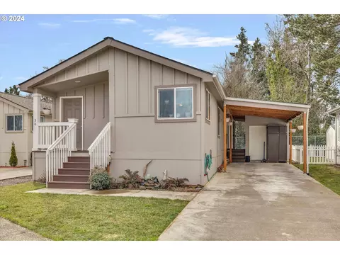 13900 SE Highway 212 #34, Clackamas, OR 97015