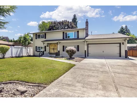 9911 NE 16th St, Vancouver, WA 98664