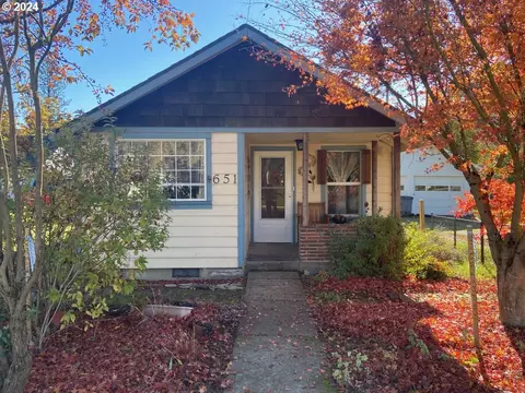 651 NE Main St, Willamina, OR 97396 photo 1