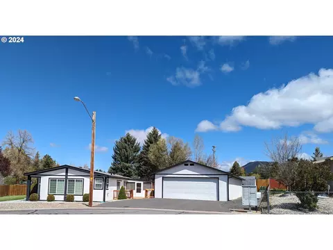 7115 Turner Ct, Klamath Falls, OR 97603