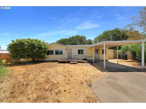 2333 N Terry St, Eugene, OR 97401