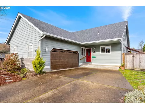 6708 Aaron Ln, Springfield, OR 97478