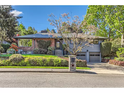 6690 SW Dover St, Portland, OR 97225