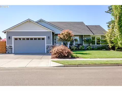 2235 Deer Ave, Stayton, OR 97383