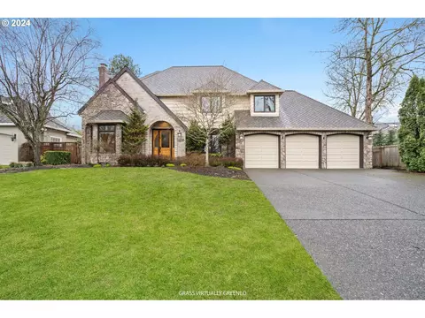 14081 Edenberry Dr, Lake Oswego, OR 97035