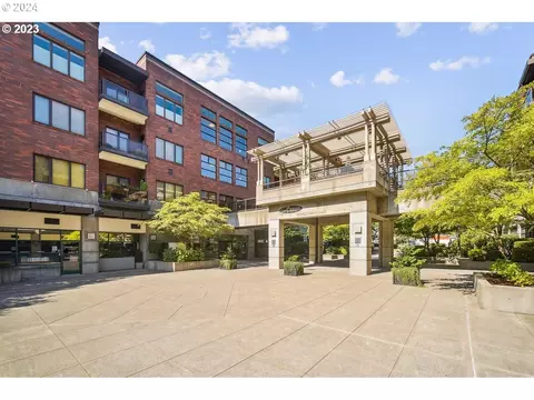 400 W 8th St #216, Vancouver, WA 98660