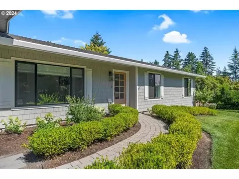 1476 Greentree Cir, Lake Oswego, OR 97034