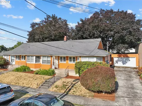 2415 SE 60th Ave, Portland, OR 97206