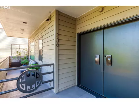 236 SE Spokane St #BLDG A, Portland, OR 97202