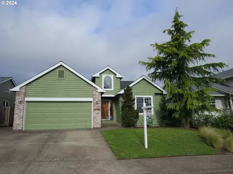 20709 SW Trails End Dr, Sherwood, OR 97140