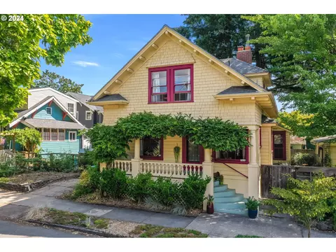 7824 SE 11th Ave, Portland, OR 97202