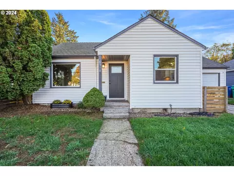 8510 SE Washington St, Portland, OR 97216