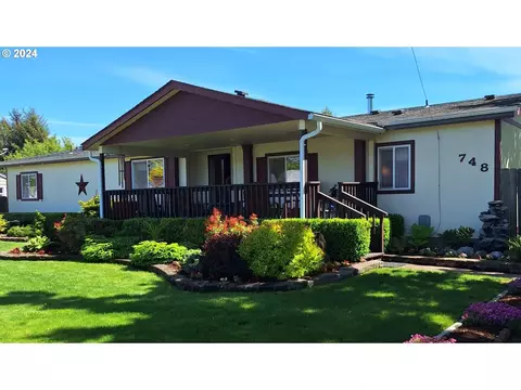 748 NW Sherman St, Sheridan, OR 97378