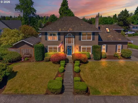 684 NE Goldie Dr, Hillsboro, OR 97124