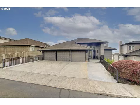 522 NW View Ridge Ln, Camas, WA 98607