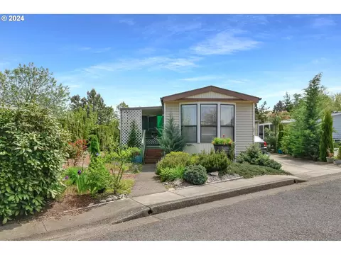 1199 N Terry St #131, Eugene, OR 97402