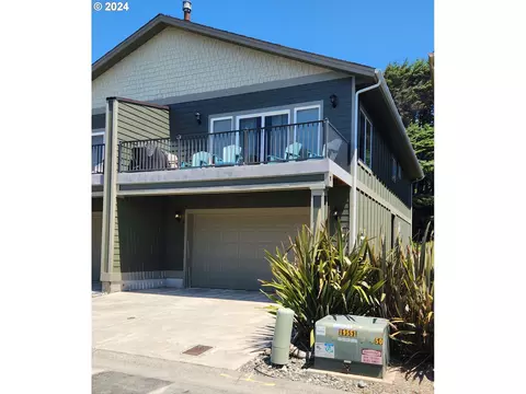 29017 Vizcaino Ct, Gold Beach, OR 97444