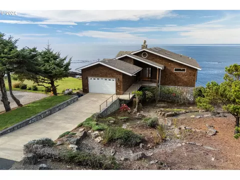 3475 Rocky Creek Ave, Depoe Bay, OR 97341