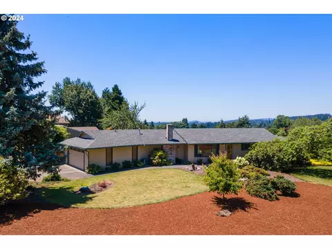 22889 SE Naomi Dr, Damascus, OR 97089