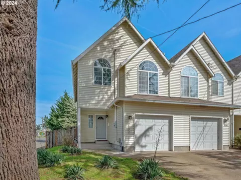 6502 SE 66th Ave, Portland, OR 97206