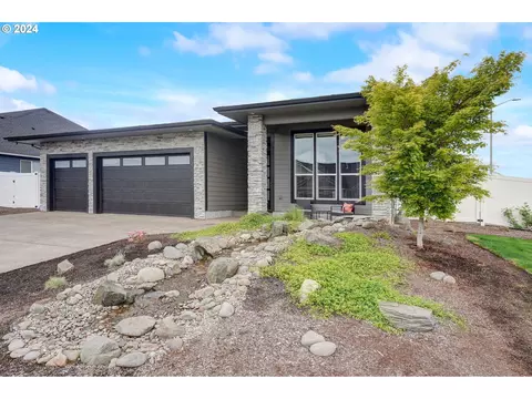564 SE Appaloosa St, Sublimity, OR 97385