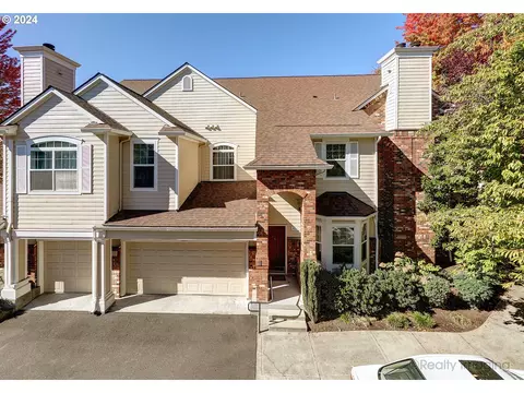 1280 NE Horizon Loop #404, Hillsboro, OR 97124
