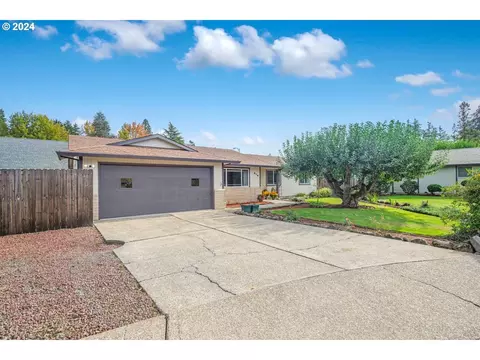 610 NW 3rd Ct, Mcminnville, OR 97128