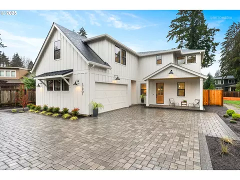 17901 Tamara Ave, Lake Oswego, OR 97035
