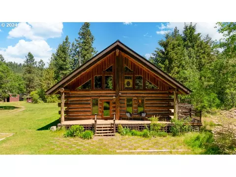 2797 Reed Rd, Hood River, OR 97031