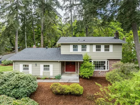 4400 Pinecrest Dr, Eugene, OR 97405