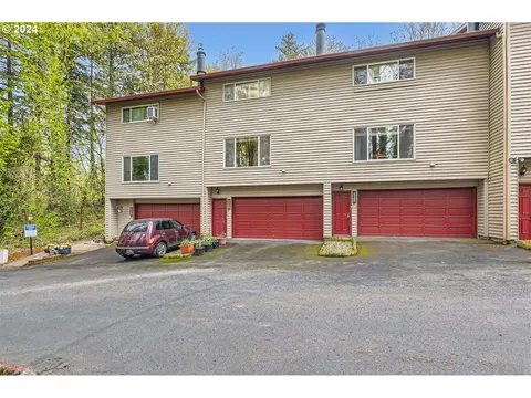24108 NE Treehill Dr, Wood Village, OR 97060