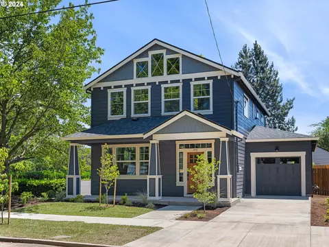 7172 SE Woodward St, Portland, OR 97206