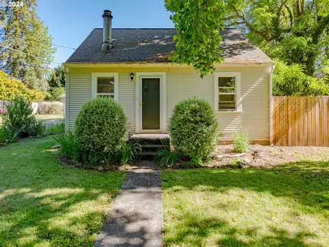 776 K St, Washougal, WA 98671