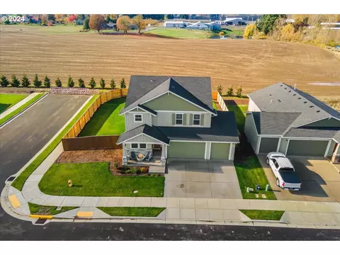 300 Walnut St, Mount Angel, OR 97362
