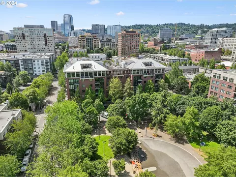 726 NW 11th Ave #310, Portland, OR 97209