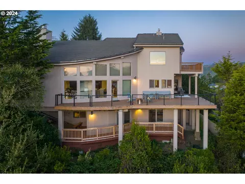 1204 NE Harbor Rdg, Lincoln City, OR 97367