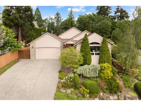 3104 NE 143rd St, Vancouver, WA 98686