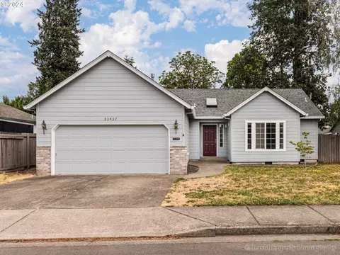 33437 SW Sequoia St, Scappoose, OR 97056