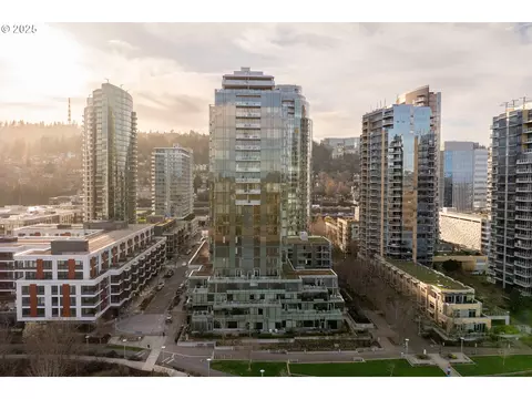 841 S Gaines St #1708, Portland, OR 97239