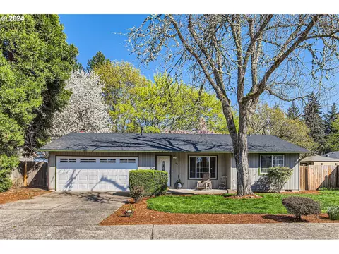 524 NE 41st Ave, Hillsboro, OR 97124