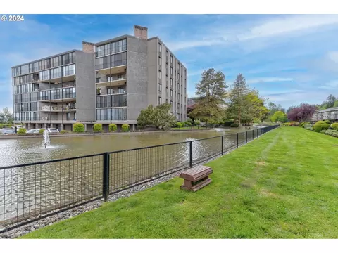 5575 Evergreen Blvd #4305, Vancouver, WA 98661