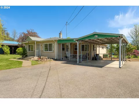 215 Northside Rd, Sutherlin, OR 97479