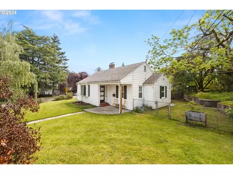 11206 NE Fremont Ct, Portland, OR 97220