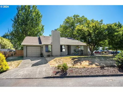 3041 NE 103rd Ave #B, Vancouver, WA 98662
