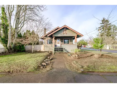 310 Grove St, Lebanon, OR 97355