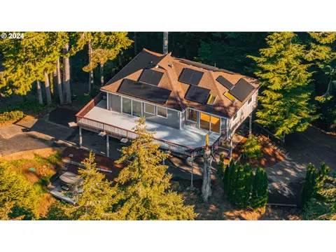 1820 NE West Devils Lake Rd, Lincoln City, OR 97367