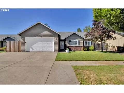 6035 St Helena St, Eugene, OR 97402