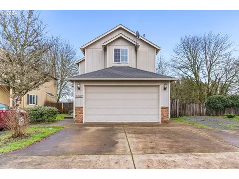 3687 Kendra St, Eugene, OR 97401