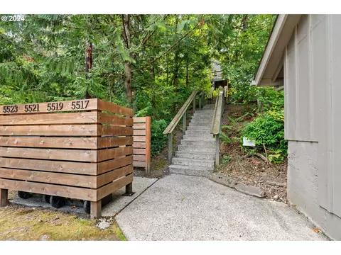 5519 SW Multnomah Blvd, Portland, OR 97219
